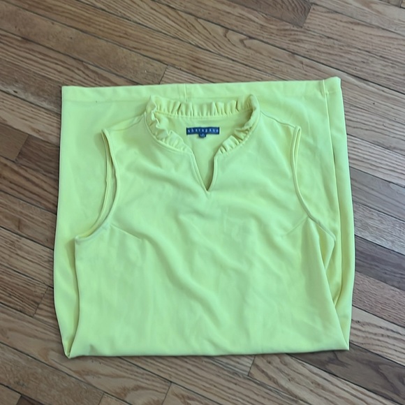 Bright Yellow dress! Perfect for spring! - Picture 4 of 4